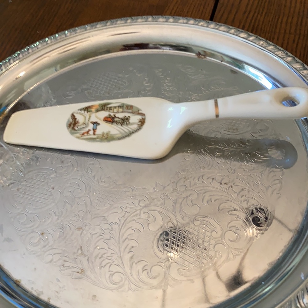 Ceramic server